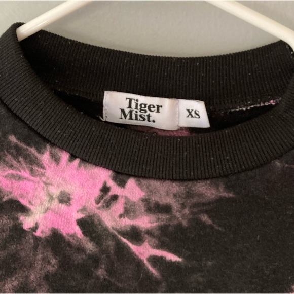 Tiger Mist tie dye set crop sweatshirt and shorts - Picture 4 of 8